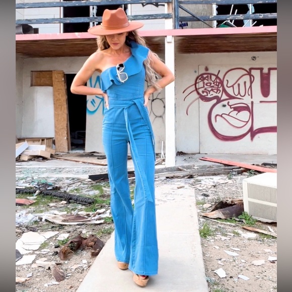 Vici Dolls - Jumpsuit - like new - worn 1X - stretchy ,chambray color flare legs - Picture 1 of 4